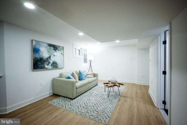 2907 CARLTON AVE NE, Washington, DC 20018