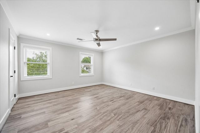 306 Greenpark Drive, Houston, TX 77079
