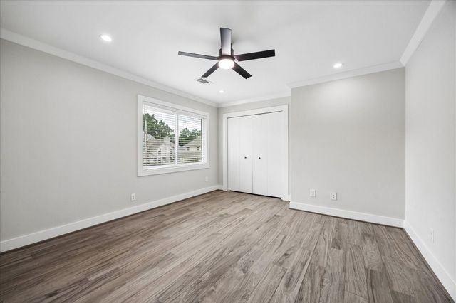 306 Greenpark Drive, Houston, TX 77079