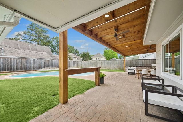 306 Greenpark Drive, Houston, TX 77079