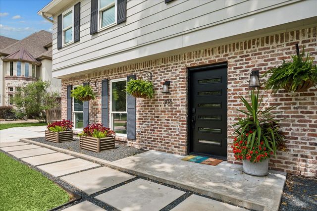 306 Greenpark Drive, Houston, TX 77079