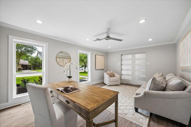 306 Greenpark Drive, Houston, TX 77079