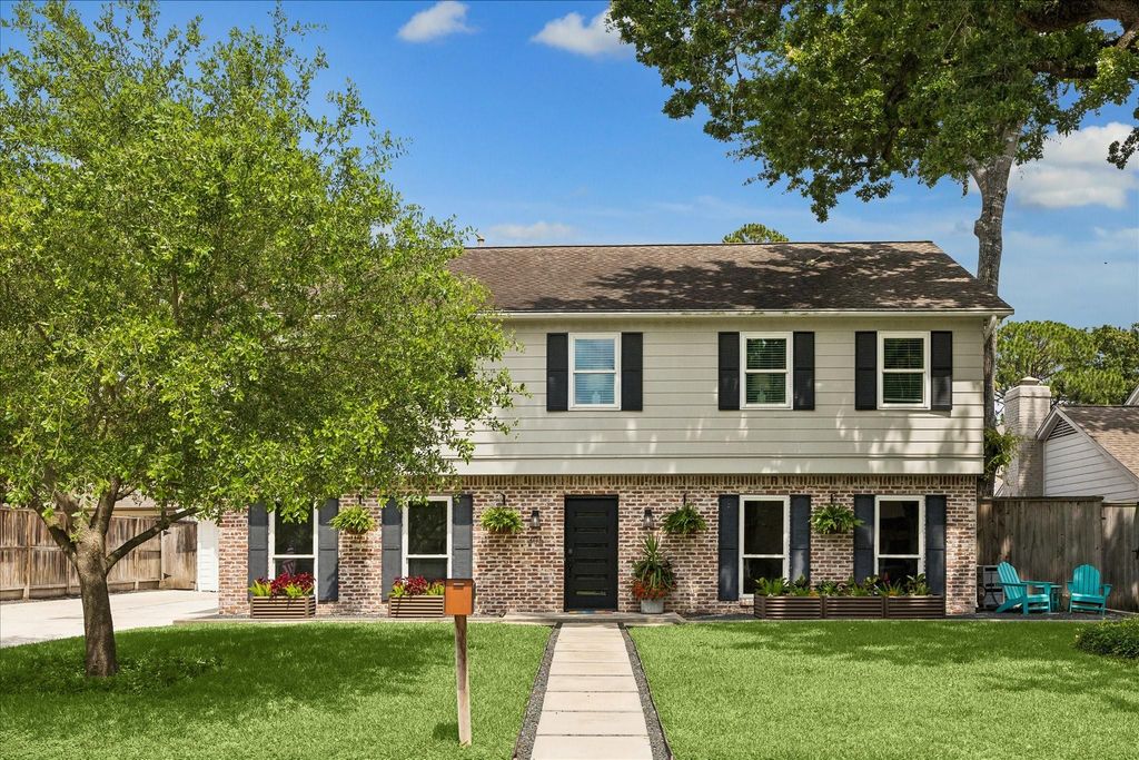 306 Greenpark Drive, Houston, TX 77079