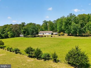 178 LIZZIE MILLS RD, Castleton, VA 22716