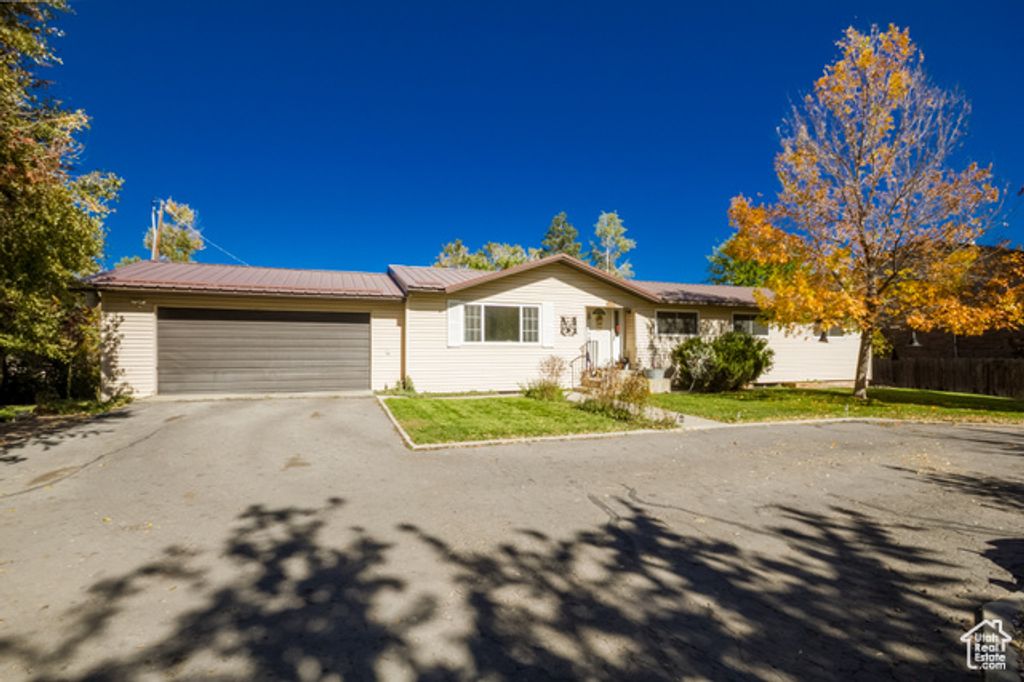 990 W 1100 S, Vernal, UT 84078