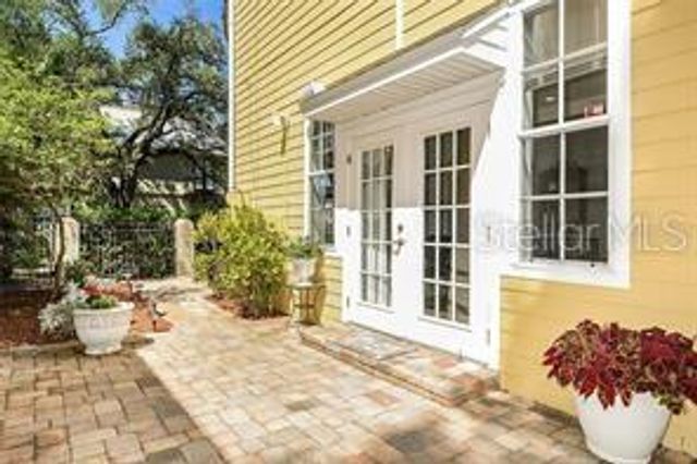 2308 W JETTON AVENUE, Tampa, FL 33629