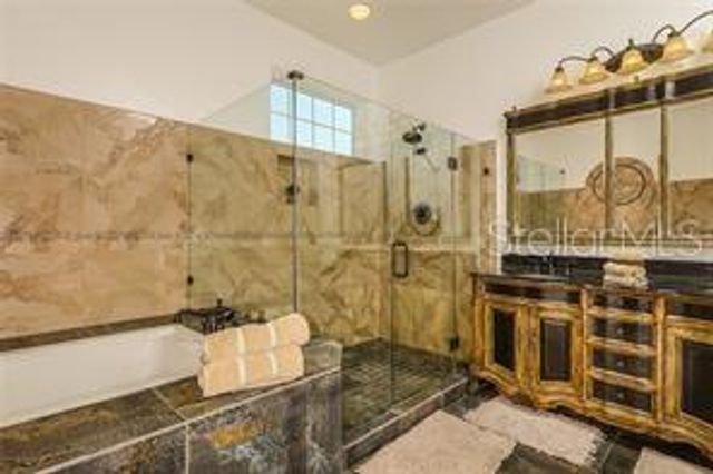 2308 W JETTON AVENUE, Tampa, FL 33629