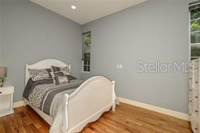 2308 W JETTON AVENUE, Tampa, FL 33629