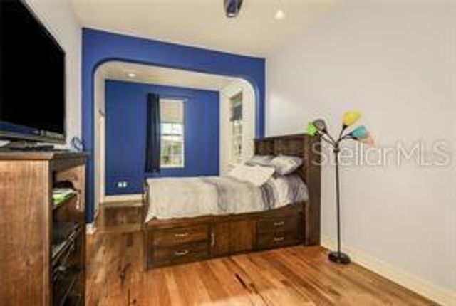 2308 W JETTON AVENUE, Tampa, FL 33629