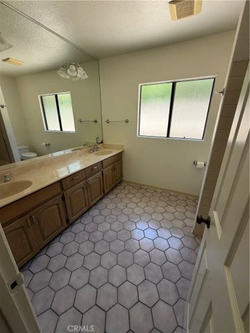 1501 N Maryland Avenue North, Glendale, CA 91207