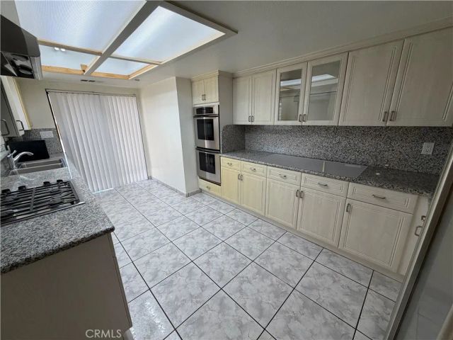 1501 N Maryland Avenue North, Glendale, CA 91207