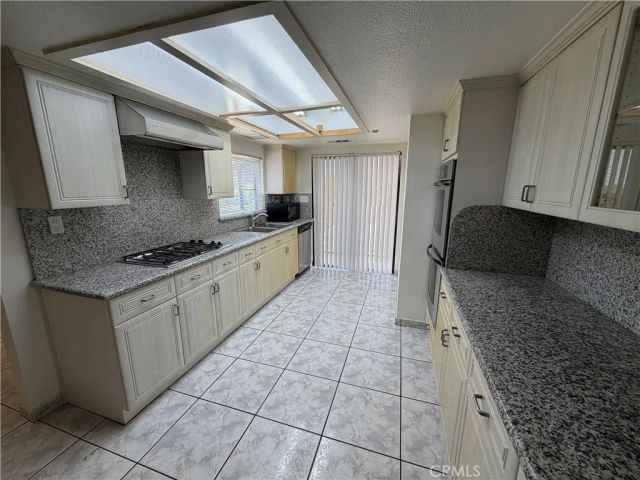 1501 N Maryland Avenue North, Glendale, CA 91207