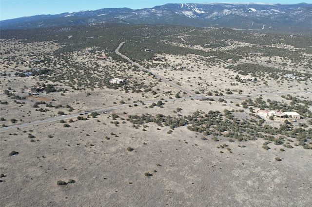 37 Via Entrada, Sandia Park, NM 87047