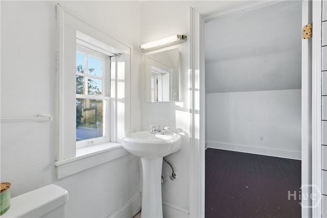 535 E 44th Street, Savannah, GA 31405