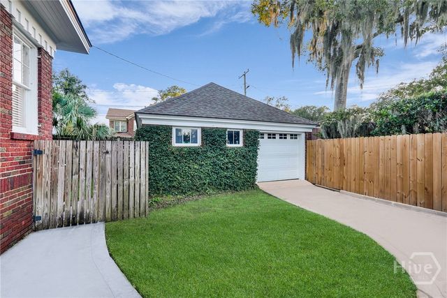 535 E 44th Street, Savannah, GA 31405