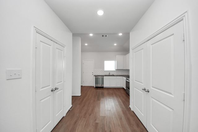 14915 Hidalgo Valley Lane, Houston, TX 77090