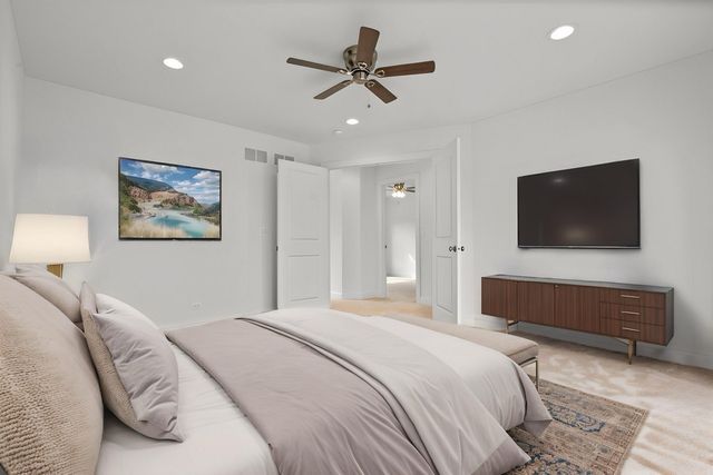 4520 W Shore Drive, Wonder Lake, IL 60097