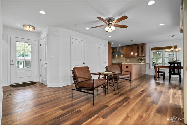 4520 W Shore Drive, Wonder Lake, IL 60097