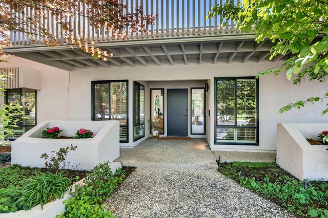 632 Estrella Pl, Davis, CA 95616