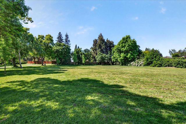 632 Estrella Pl, Davis, CA 95616