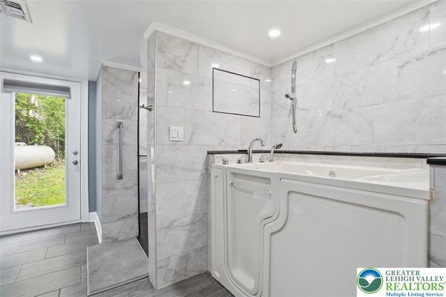 2288 Mulberry Road, Lowhill Twp, PA 18051