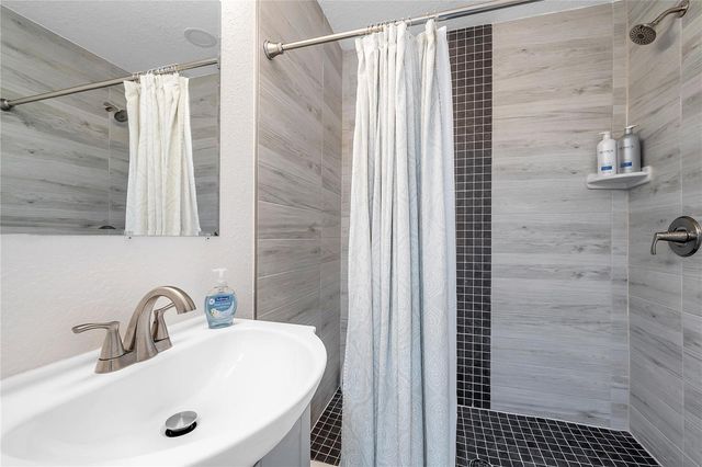 2703 18TH STREET S, St Petersburg, FL 33712