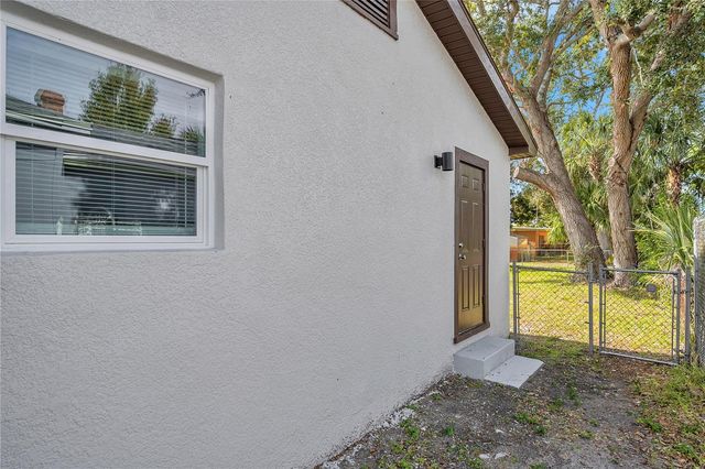 2703 18TH STREET S, St Petersburg, FL 33712