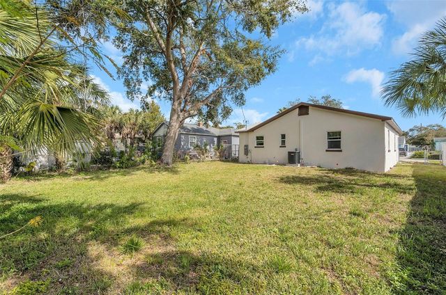 2703 18TH STREET S, St Petersburg, FL 33712