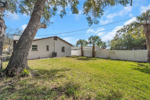 2703 18TH STREET S, St Petersburg, FL 33712