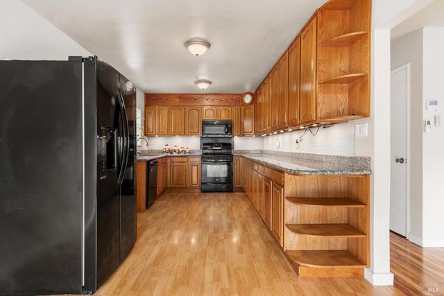 408 Lakeside Dr, Vallejo, CA 94589