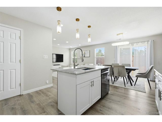 21906 E Crestline Pl, Aurora, CO 80016