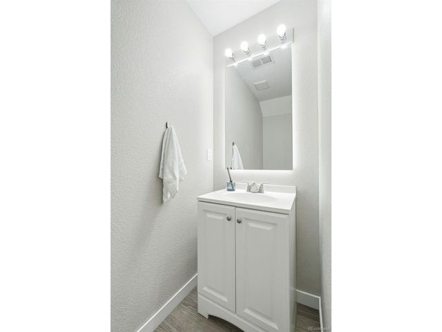 21906 E Crestline Pl, Aurora, CO 80016