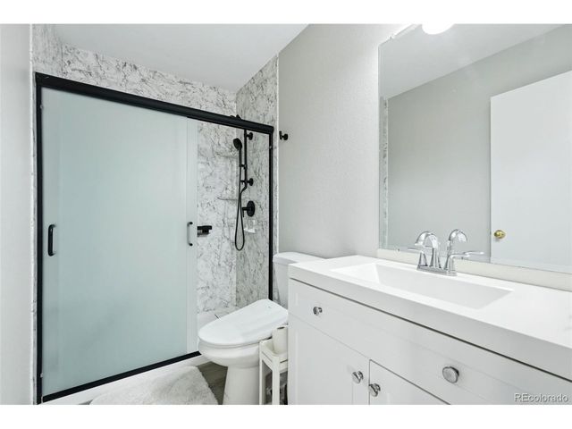 21906 E Crestline Pl, Aurora, CO 80016