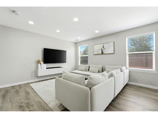 21906 E Crestline Pl, Aurora, CO 80016