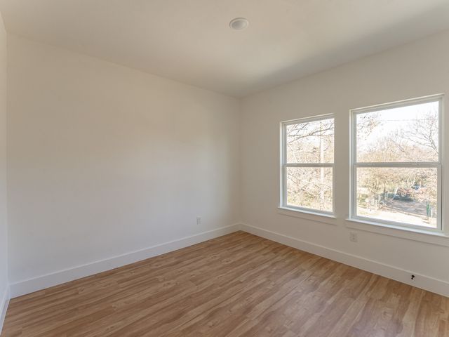 1321 Friendship Drive, Dallas, TX 75217