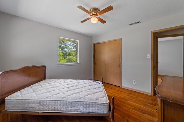 705 Georgia Ave., Purvis, MS 39475