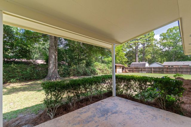 705 Georgia Ave., Purvis, MS 39475