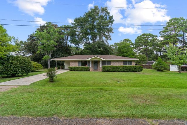 705 Georgia Ave., Purvis, MS 39475