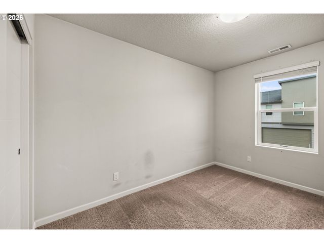 8032 Se BUTTERNUT CREEK Pkwy, Hillsboro, OR 97123