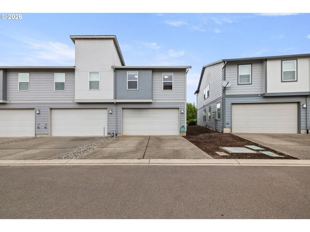 8032 Se BUTTERNUT CREEK Pkwy, Hillsboro, OR 97123