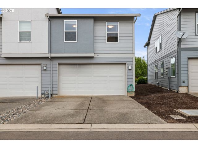 8032 Se BUTTERNUT CREEK Pkwy, Hillsboro, OR 97123
