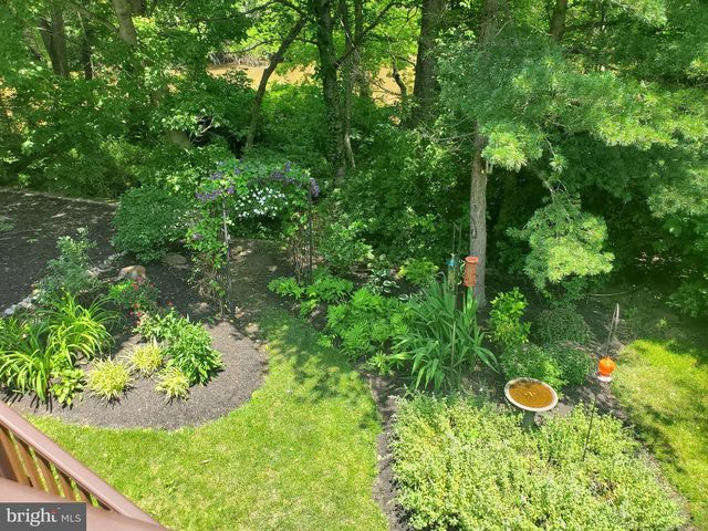 2145 BROMLEY CMN, Southampton, PA 18966