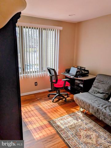 2145 BROMLEY CMN, Southampton, PA 18966