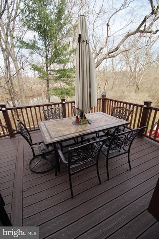 2145 BROMLEY CMN, Southampton, PA 18966