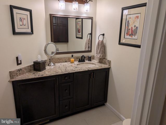 2145 BROMLEY CMN, Southampton, PA 18966