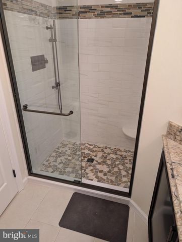 2145 BROMLEY CMN, Southampton, PA 18966