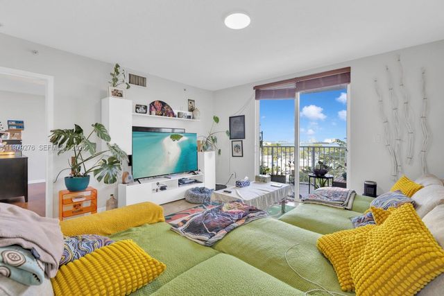 1555 N Treasure Dr 506, North Bay Village, FL 33141