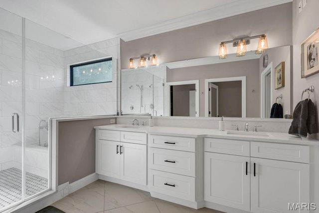 11915 Kendon Drive, Des Peres, MO 63131