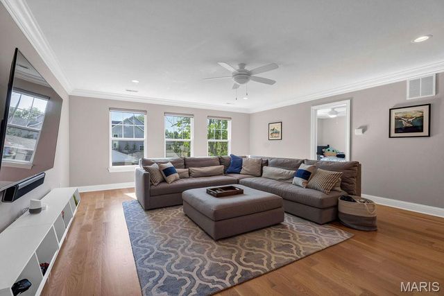 11915 Kendon Drive, Des Peres, MO 63131
