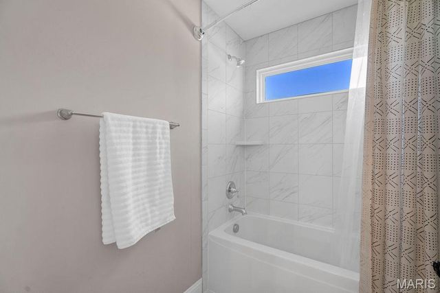 11915 Kendon Drive, Des Peres, MO 63131